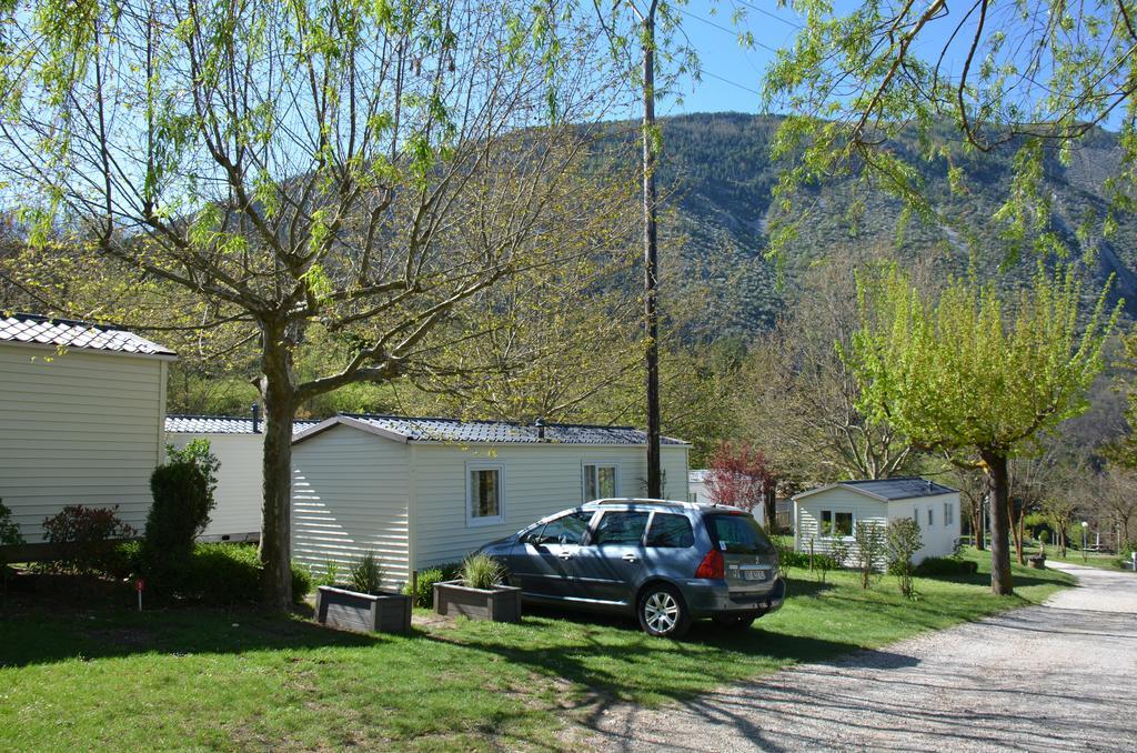 Camping Calme Et Nature Hotel Castellane Room photo