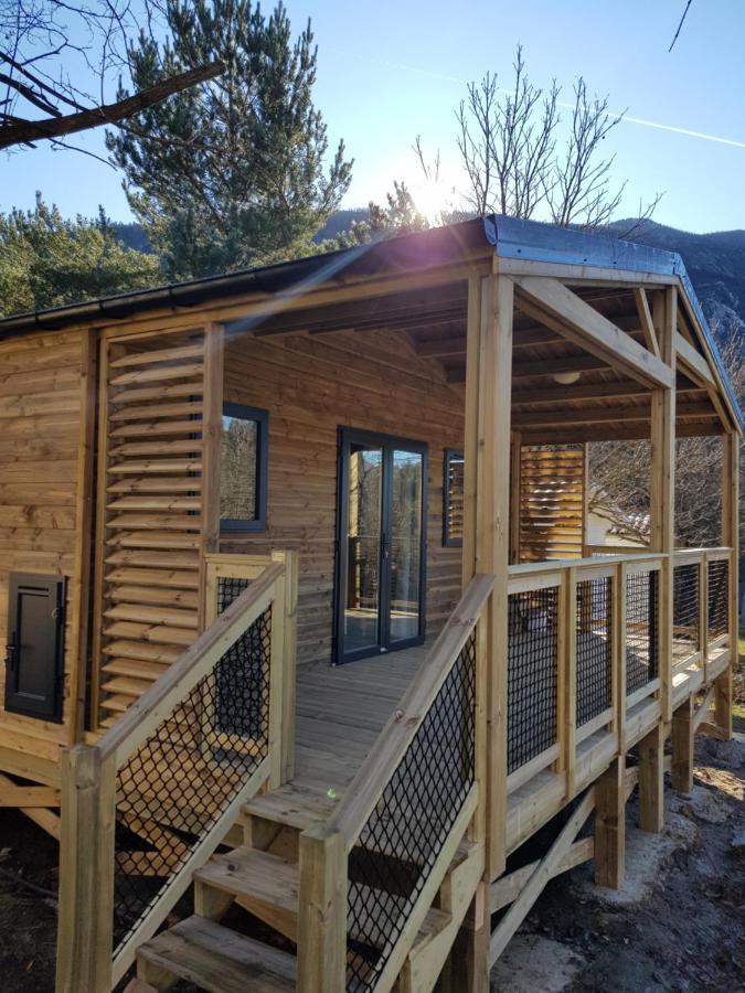 Camping Calme Et Nature Castellane Exterior photo
