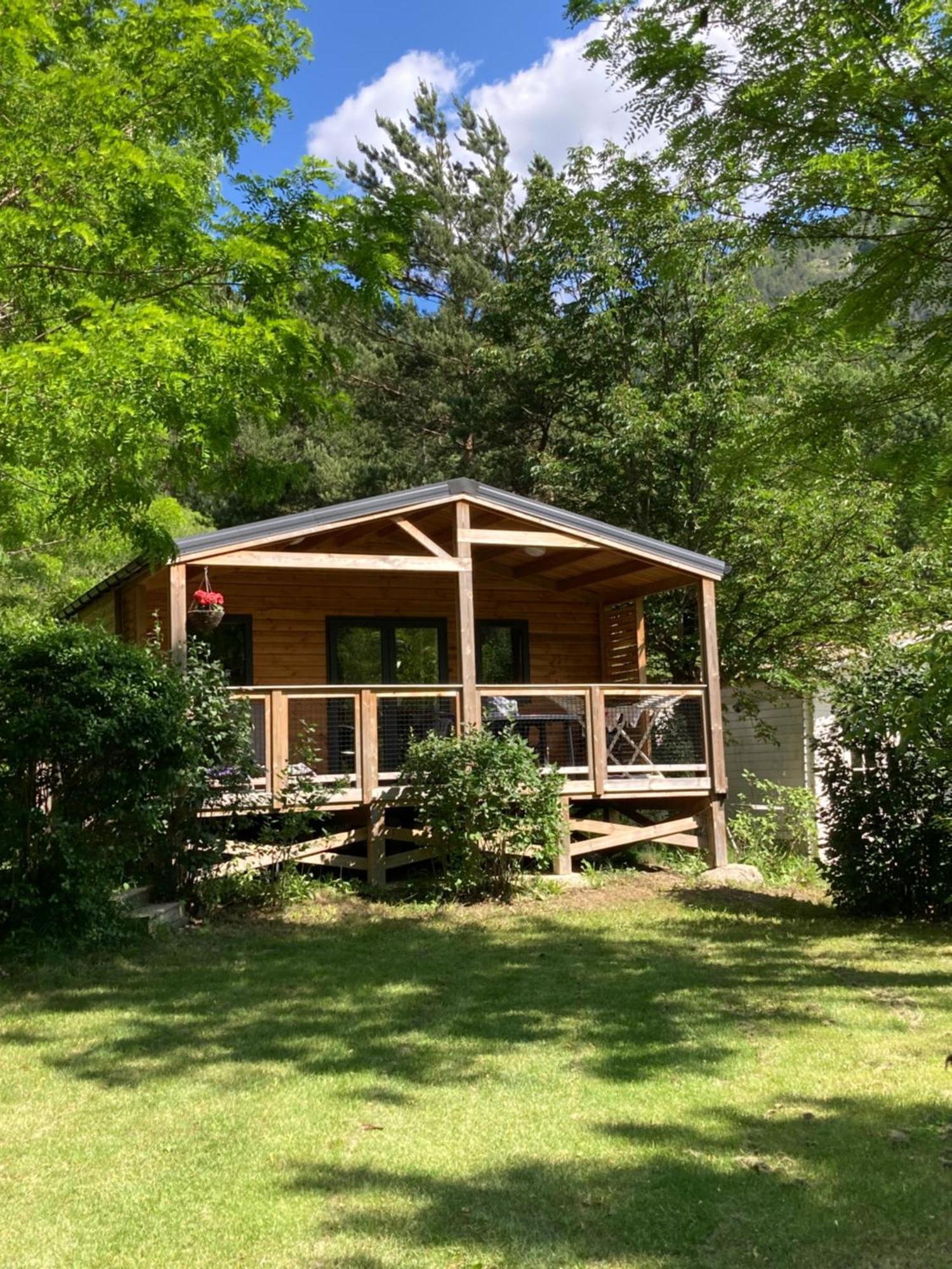 Camping Calme Et Nature Castellane Exterior photo