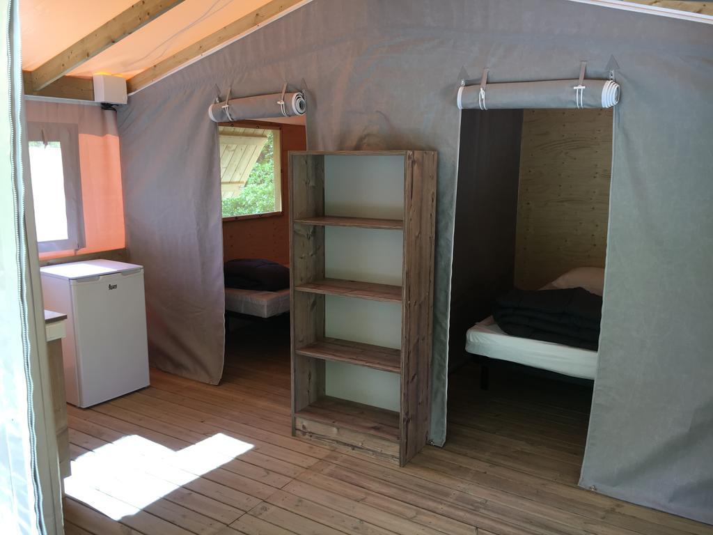 Camping Calme Et Nature Castellane Exterior photo