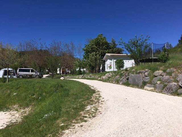 Camping Calme Et Nature Castellane Exterior photo